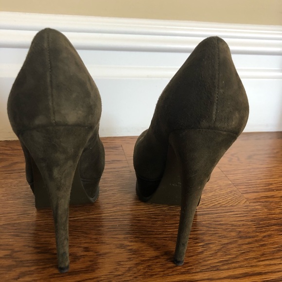 YSL Suede Platform Pumps- Size 35 - Picture 2 of 11